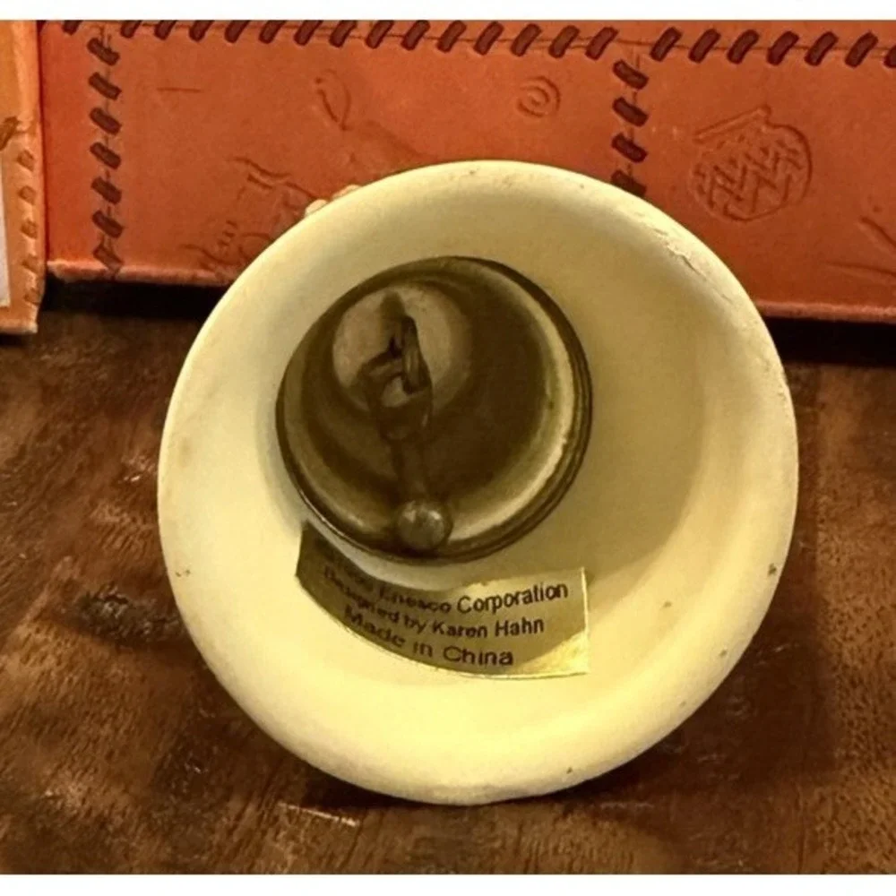 Enesco Friends of the Feather Angel Singing Bell 550442 Ceramic w/ Box 1999